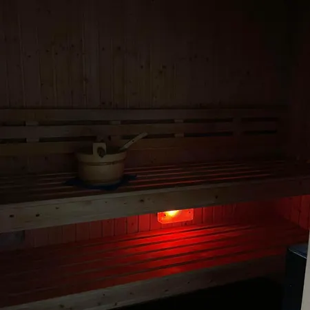 The Coastguard House @ Tigh T.p. Отель типа 