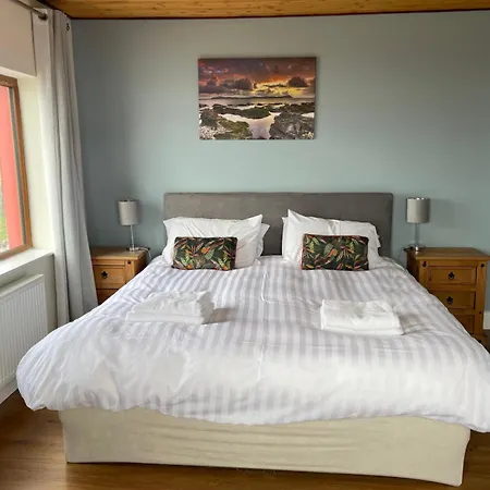 The Coastguard House @ Tigh T.p. Bed & Breakfast